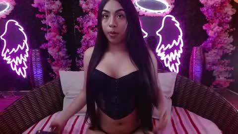 Snapshot of zinna_canela chatting on 04.20.26 zinna_canela online show from 04.20.26