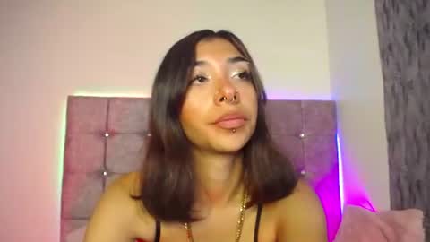 Snapshot of zira_lux chatting on 06.21.26 zira_lux online show from 06.21.26