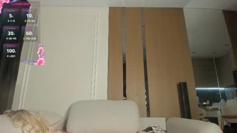 Snapshot of zirael_swan chatting on 07.11.26 zirael_swan online show from 07.11.26
