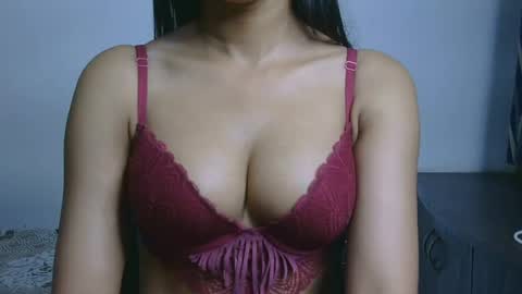 Snapshot of ziyaa_1 chatting on 07.14.26 Ziyaa online show from 07.14.26