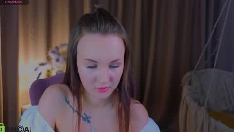 Zlata  Mon Tue Thu Fri Sun Sa GMT 3 0000pm - 0600pm  online show from 10.13.25