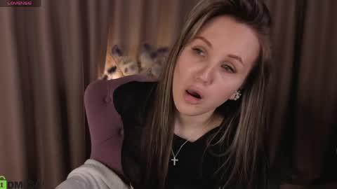 Snapshot of zlata__fox chatting on 05.16.26 Zlata Mon Tue Thu Fri Sun Sa GMT 3 0000pm - 0600pm online show from 05.16.26