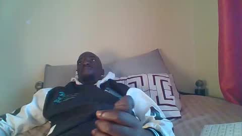 Zlatann2012 online show from 10.19.25