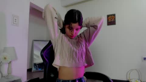 Snapshot of zoe_dear chatting on 04.21.26 zoe_dear online show from 04.21.26