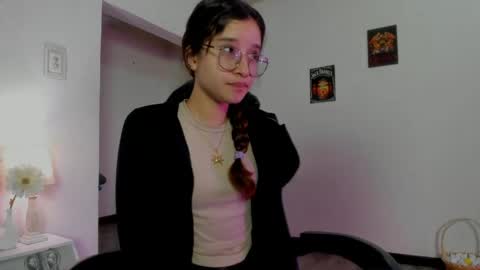 Snapshot of zoe_dear chatting on 04.27.26 zoe_dear online show from 04.27.26