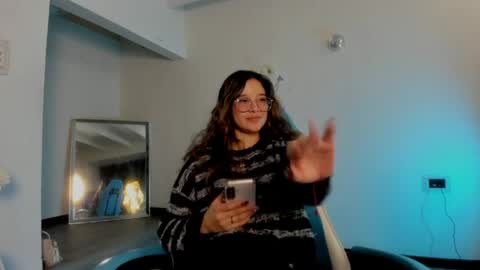 Snapshot of zoe_dear chatting on 05.14.26 zoe_dear online show from 05.14.26