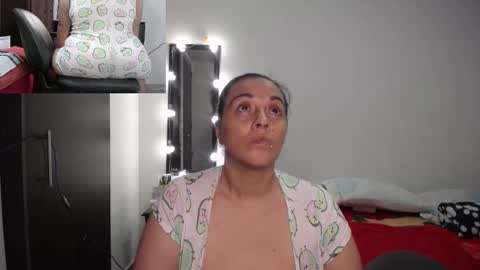 Snapshot of zoe_hotxxx chatting on 09.28.25 zoe hotxxx online show from 09.28.25