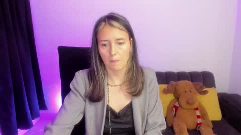 Snapshot of zoe_jeane_beker chatting on 02.03.26 ZOE online show from 02.03.26