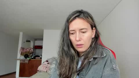 Snapshot of zoe_jeane_beker chatting on 04.07.26 ZOE online show from 04.07.26