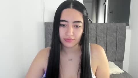 Snapshot of zoe_jones7 chatting on 09.23.25 zoe_jones7 online show from 09.23.25