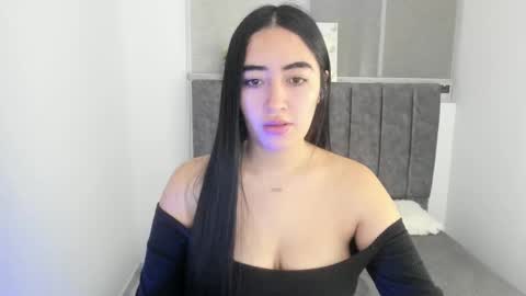 Snapshot of zoe_jones7 chatting on 10.14.25 zoe_jones7 online show from 10.14.25