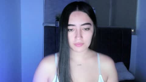 Snapshot of zoe_jones7 chatting on 10.20.25 zoe_jones7 online show from 10.20.25