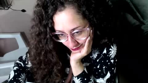 Zoe Koller online show from 01.06.26