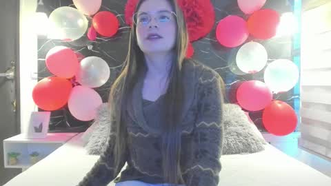 Snapshot of zoe_le chatting on 02.20.26 Zoe online show from 02.20.26