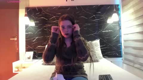 Snapshot of zoe_le chatting on 03.03.26 Zoe online show from 03.03.26