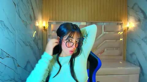 Zoe  online show from 01.06.26