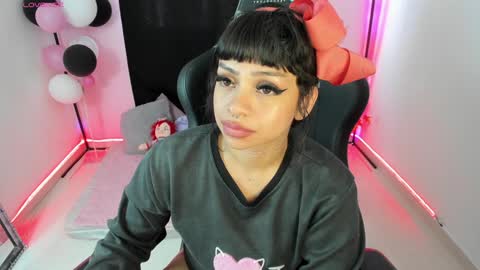 zoe_sullivan_ online show from 12.12.24