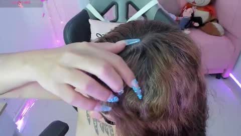 zoe_sullivan_ online show from 09.11.25