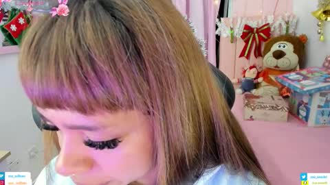 zoe_sullivan_ online show from 11.26.25