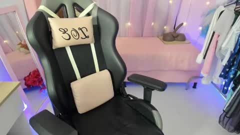 Snapshot of zoe_sullivan_ chatting on 02.25.26 zoe_sullivan_ online show from 02.25.26