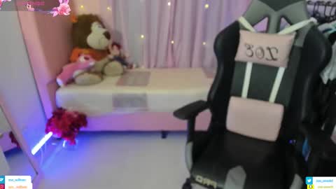 Snapshot of zoe_sullivan_ chatting on 02.27.26 zoe_sullivan_ online show from 02.27.26