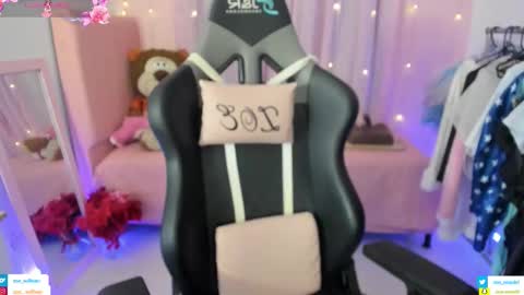 Snapshot of zoe_sullivan_ chatting on 03.02.26 zoe_sullivan_ online show from 03.02.26