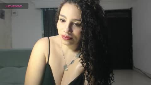 zoe tai online show from 03.04.26