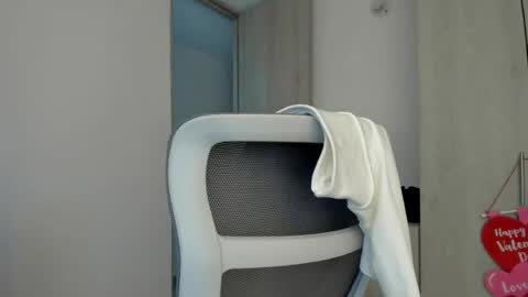 Snapshot of zoe_wattson chatting on 06.22.26 Zoe online show from 06.22.26