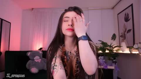 Snapshot of zoee_cruz chatting on 06.03.26 Camila online show from 06.03.26