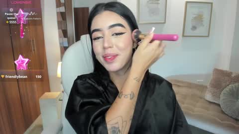Snapshot of zoee_jackson chatting on 01.07.25  zoee jackson online show from 01.07.25