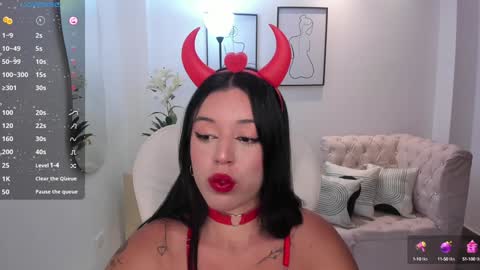 Snapshot of zoee_jackson chatting on 01.13.25  zoee jackson online show from 01.13.25