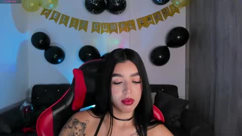 Snapshot of zoee_jackson chatting on 04.16.26 zoee jackson online show from 04.16.26