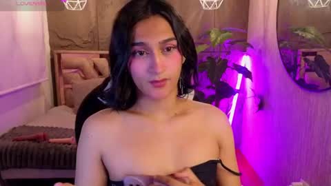 Snapshot of zoee_kiss_ chatting on 08.01.26 ZOE online show from 08.01.26