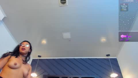 Zoe 3 online show from 10.01.25