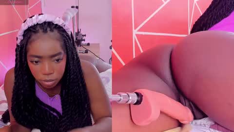 Snapshot of zoeethompson_cm chatting on 03.11.25    online show from 03.11.25