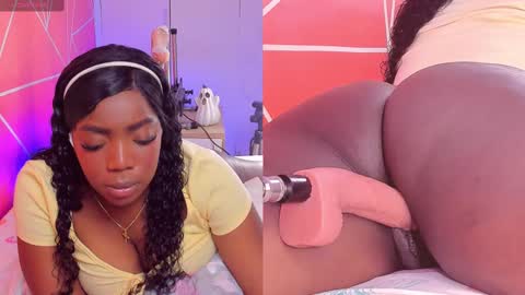 Snapshot of zoeethompson_cm chatting on 10.25.25    online show from 10.25.25