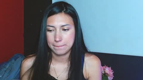 Laura  online show from 12.12.24