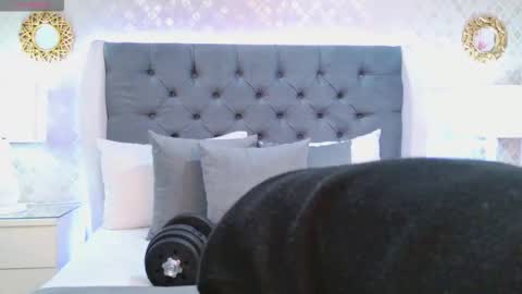 Zoe Krug online show from 01.11.26