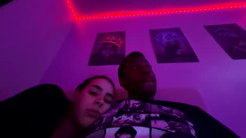 Snapshot of zoel87 chatting on 01.27.25 LovelyLatin25 online show from 01.27.25