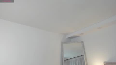 Zoes online show from 02.18.25