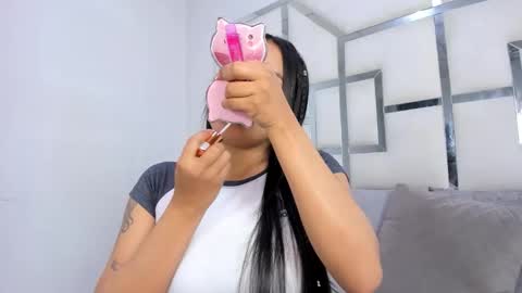 ZoeSwam online show from 11.17.25