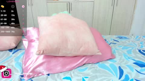 zoey  Independent model online show from 12.15.24