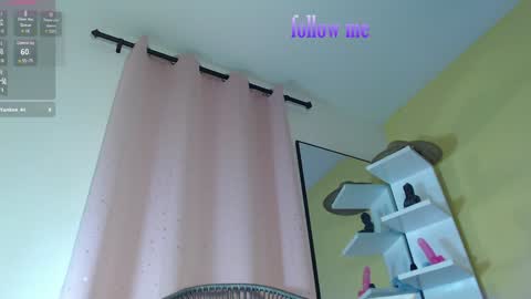 zoey fox  online show from 01.28.25