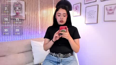 Zoey  online show from 04.10.26