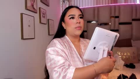 zoey thommpson online show from 02.13.26