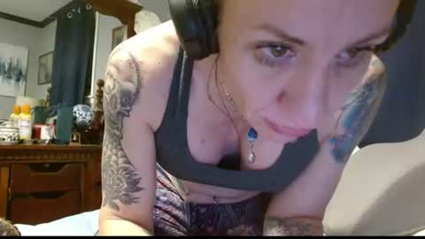 Snapshot of zoeyportland chatting on 07.18.26 Zoey Portland online show from 07.18.26