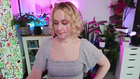 Snapshot of zoeyryan chatting on 02.08.26 Zoey Ryan online show from 02.08.26