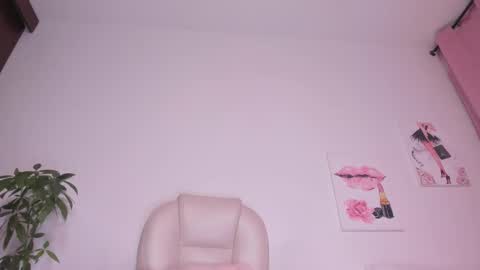 Snapshot of zofhia_xiaho chatting on 03.09.25 Zofhia online show from 03.09.25