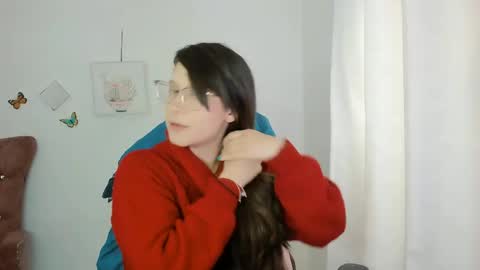 Snapshot of zooeybelair chatting on 04.22.26 Alicie online show from 04.22.26