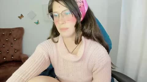 Snapshot of zooeybelair chatting on 04.28.26 Alicie online show from 04.28.26